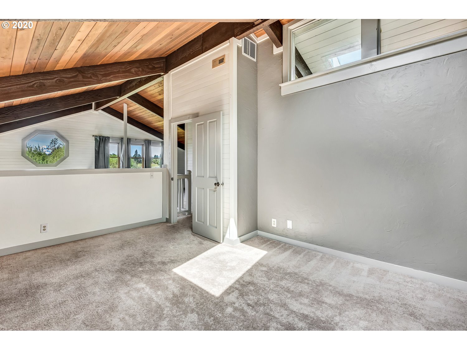 65120 Collins Road Bend, OR 97703 - Photo 15 of 32