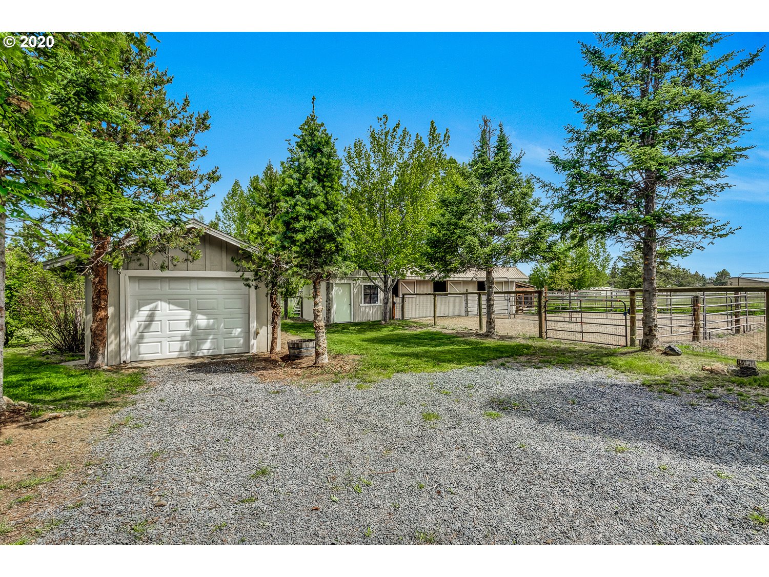 65120 Collins Road Bend, OR 97703 - Photo 23 of 32
