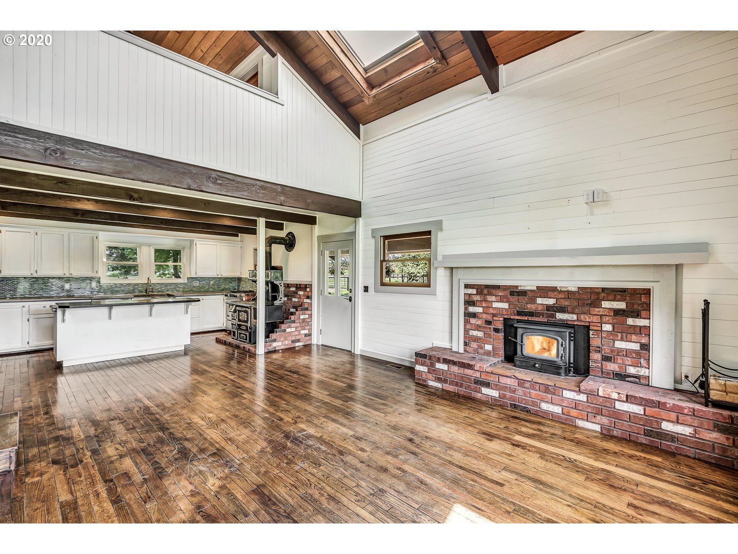 65120 Collins Road Bend, OR 97703 - Photo 5 of 32