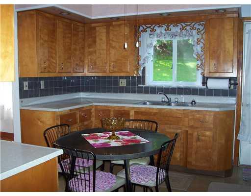 253 Highland Road Rochester, PA 15074 - Photo 8 of 14 Kitchen. EAT IN KITCHEN LOTS OF CABINETS