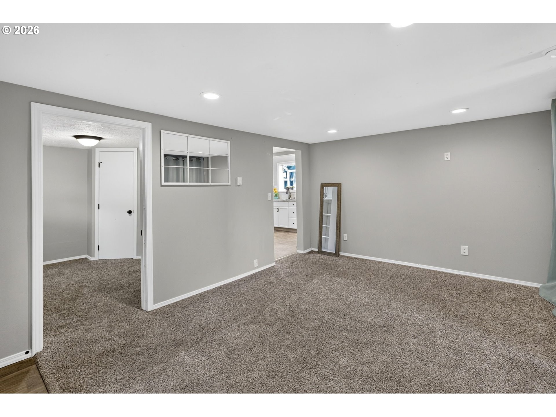 28605 Northeast Reilly Road Camas, WA 98607 - Photo 6 of 31 Living Room