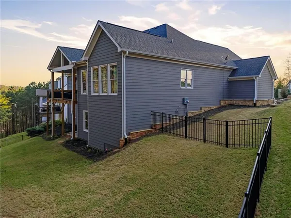 $915,000 | 195 Stoneridge Court, Dawsonville, GA 30534