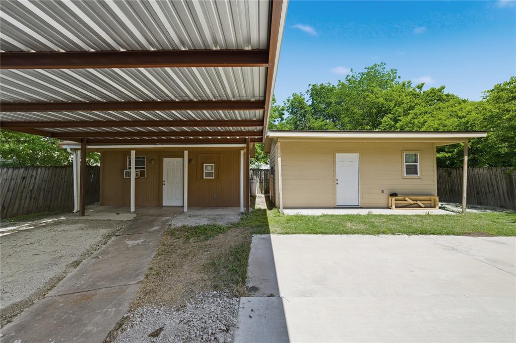 3624 Redbird Street Bellmead, TX 76705 - Photo 18 of 20 front view of a house with a yard