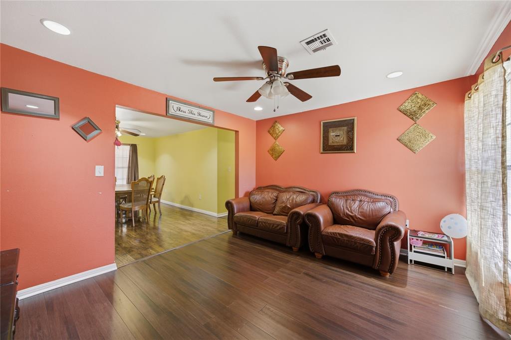 3624 Redbird Street Bellmead, TX 76705 - Photo 4 of 20 a living room with furniture and a large window