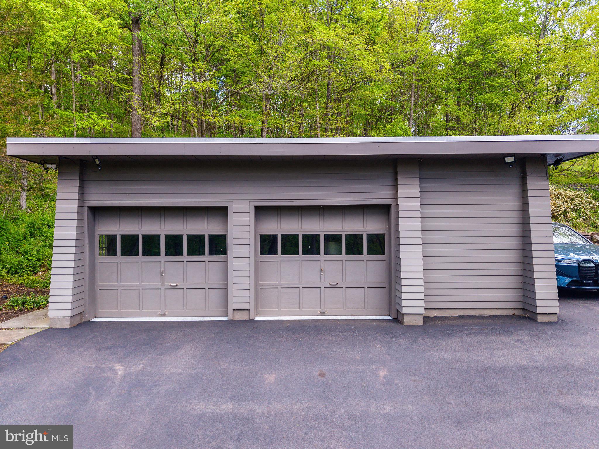 372 Brownsburg Road Newtown, PA 18940 - Photo 57 of 81 Garage