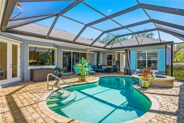 $609,000 | 228 Oak Hammock Circle Southwest, Vero Beach, FL 32962