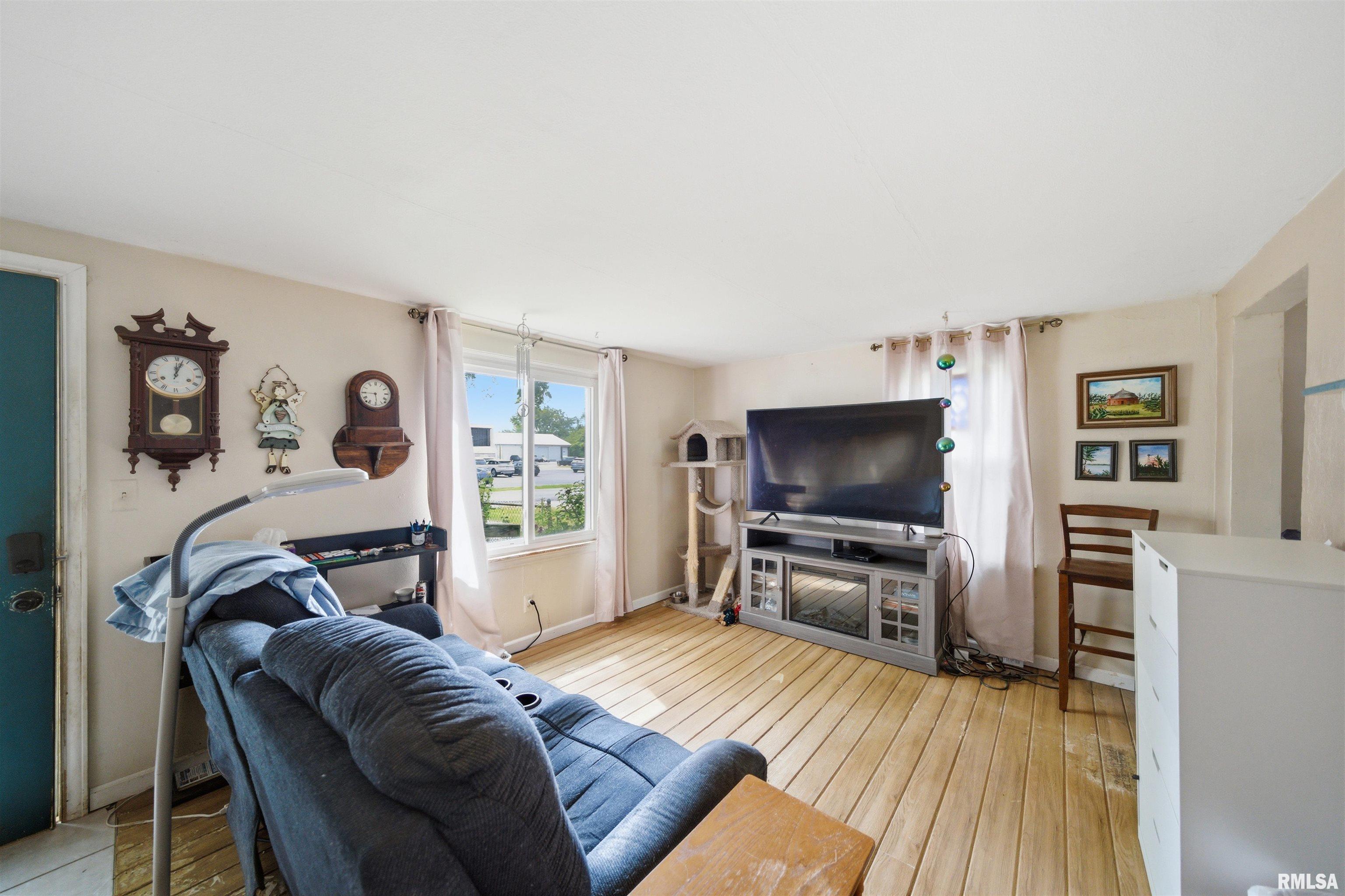 107 Florida Avenue Washington, IL 61571 - Photo 4 of 19