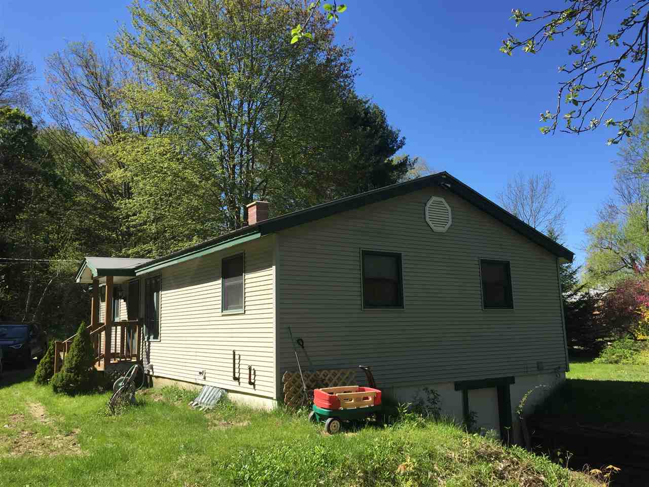 16 Cambridgeport Road Rockingham, VT 05143 - Photo 17 of 23