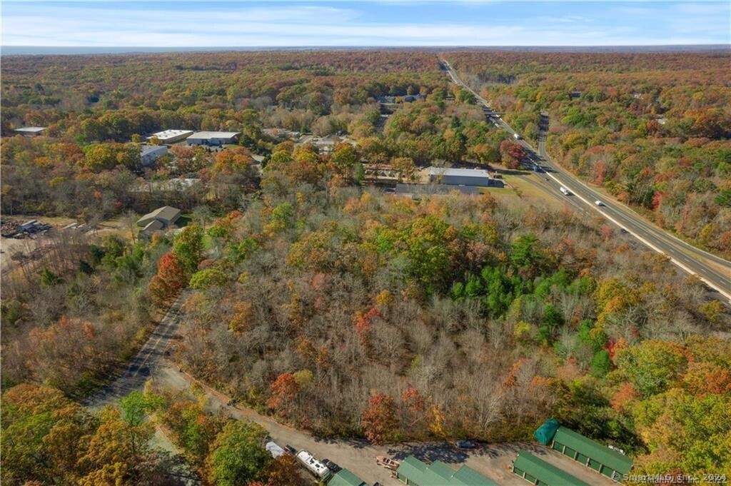 14 Colton Road East Lyme, CT 06357 - Photo 5 of 8 a view of city and mountain