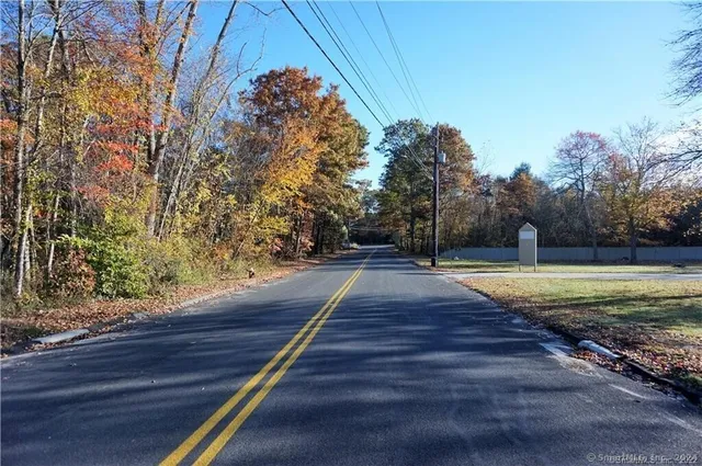 $99,000 | 14 Colton Road, East Lyme, CT 06357