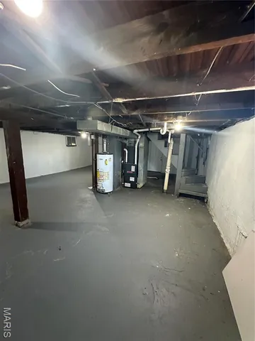 $69,000 | 6507 Leschen Avenue, Hillsdale, MO 63121