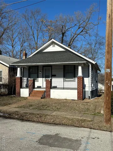 $69,000 | 6507 Leschen Avenue, Hillsdale, MO 63121