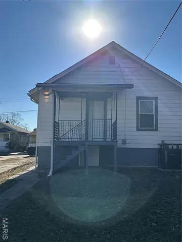 $69,000 | 6507 Leschen Avenue, Hillsdale, MO 63121