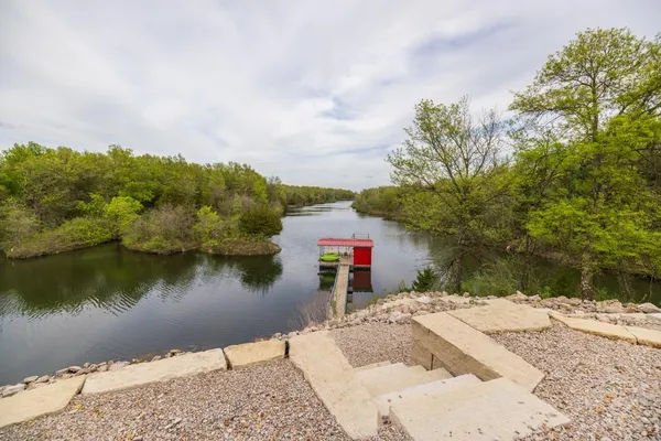 $2,990,000 | 3701 South 1500th Road, Rich Hill, MO 64779