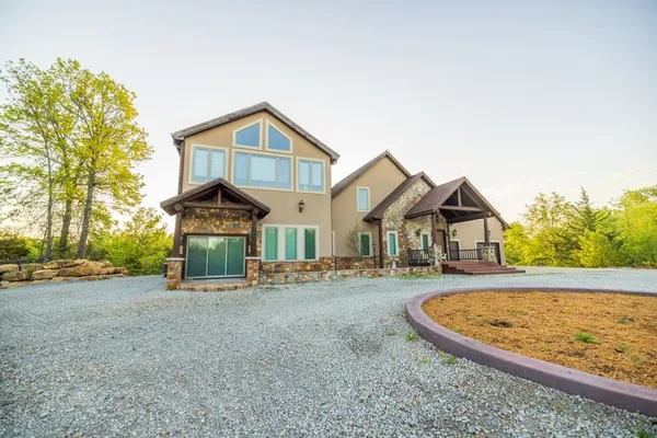 $2,990,000 | 3701 South 1500th Road, Rich Hill, MO 64779