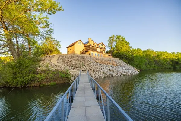 $2,990,000 | 3701 South 1500th Road, Rich Hill, MO 64779