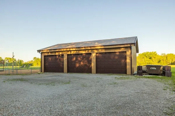 $2,990,000 | 3701 South 1500th Road, Rich Hill, MO 64779