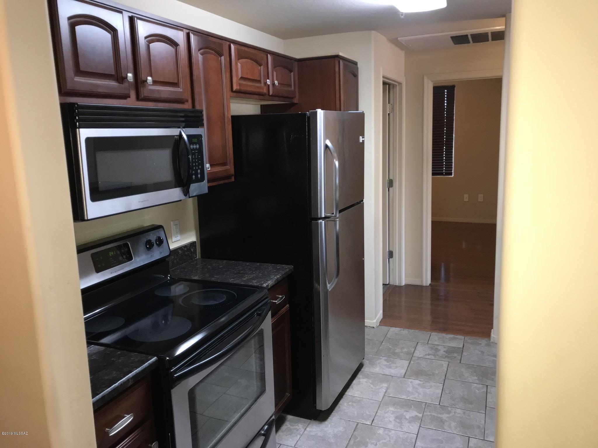 2550 East River Road, Unit 16106 Tucson, AZ 85718 - Photo 9 of 28