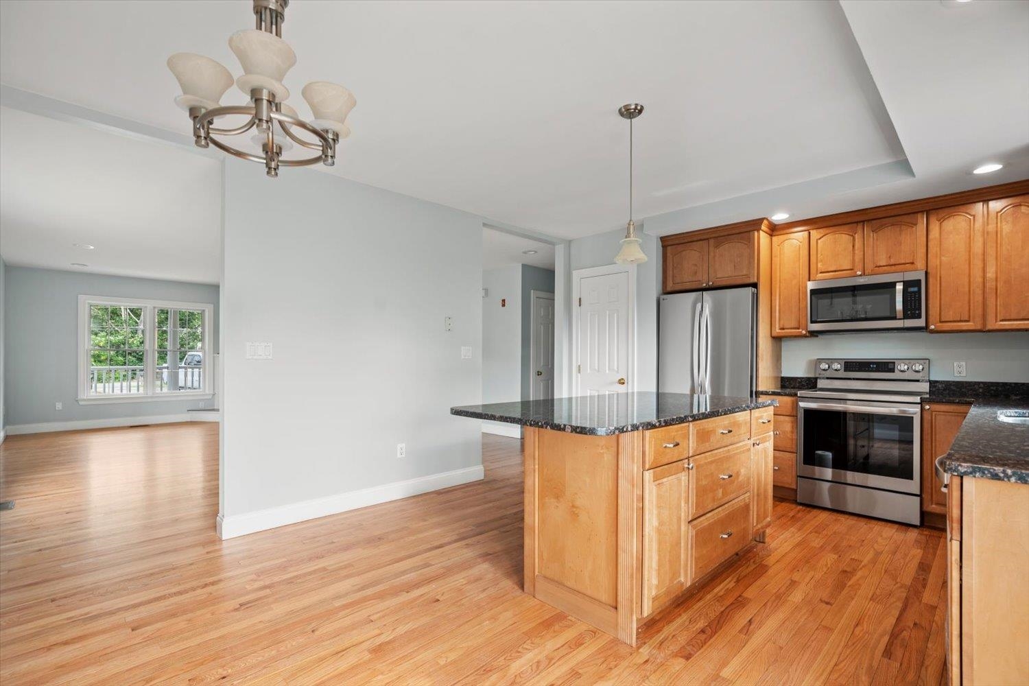 28 Weare Road Seabrook, NH 03874 - Photo 6 of 41