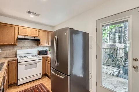 $215,000 | 1411 Gracy Farms Lane, Unit 113, Austin, TX 78758