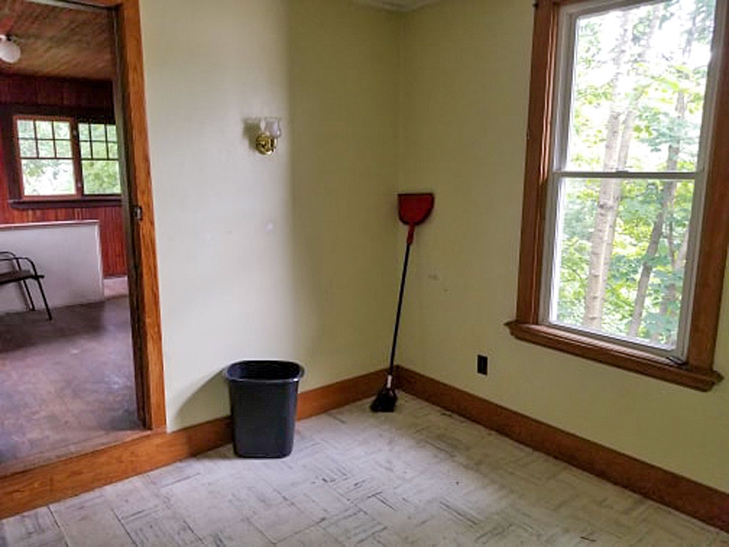 92 Library Avenue Rutland, VT 05701 - Photo 3 of 18