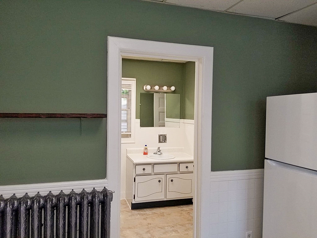 92 Library Avenue Rutland, VT 05701 - Photo 5 of 18