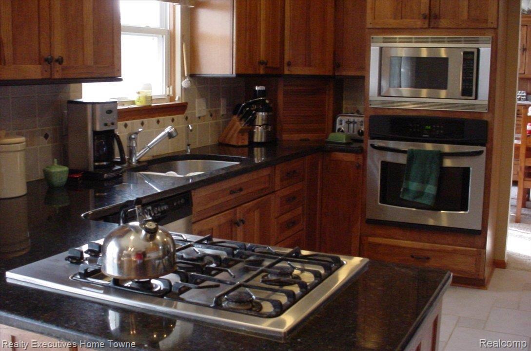 9047 Meisner Road Casco, MI 48064 - Photo 6 of 10 9047 Meisner 017