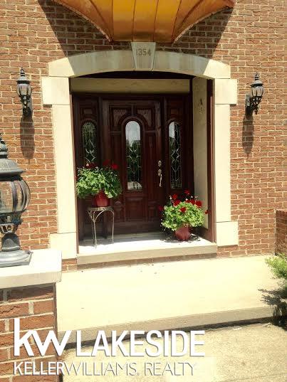 1354 Sherborn Court Rochester Hills, MI 48306 - Photo 3 of 42