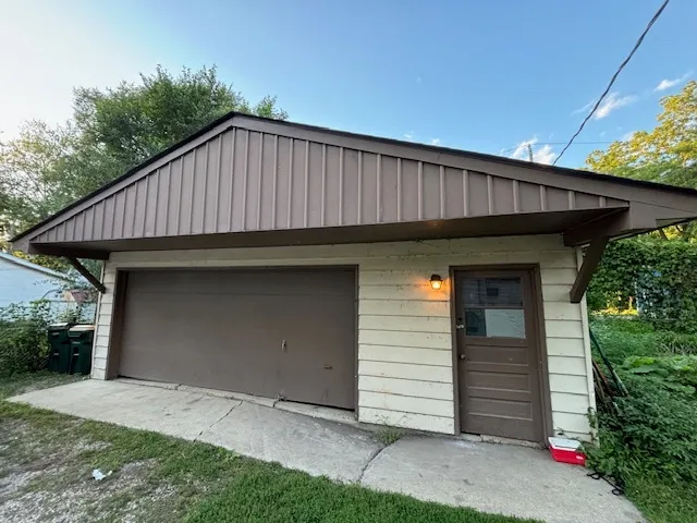 $245,000 | 25022 West Catherine Avenue, Antioch, IL 60002