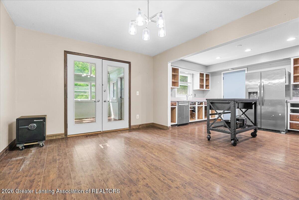 102 Wicklow Road Eaton Rapids, MI 48827 - Photo 9 of 42 28-Media Jett - 20