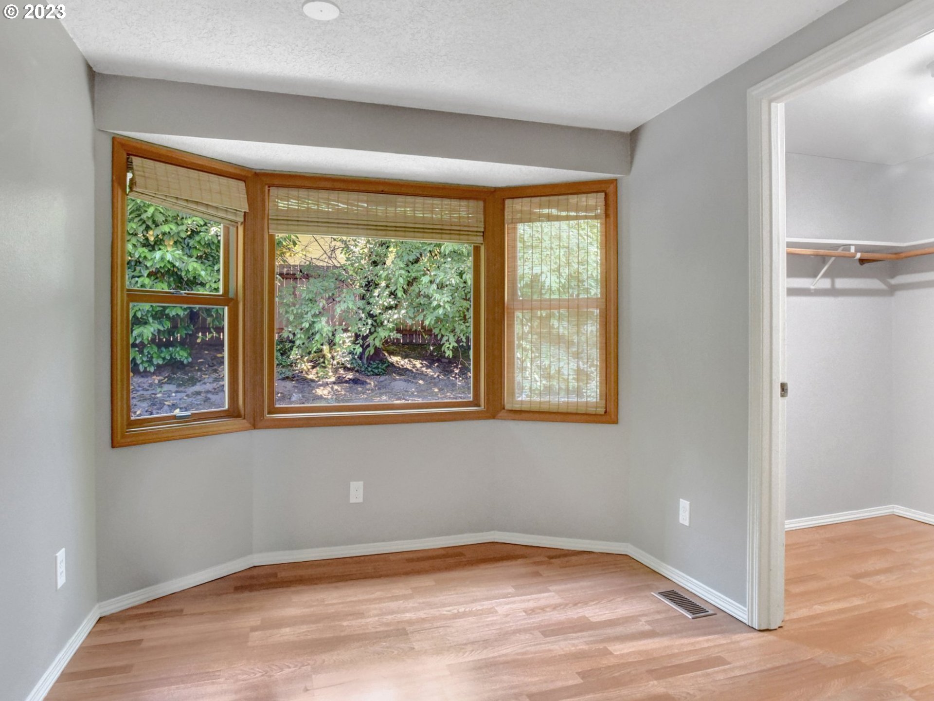 2050 Greentree Road Lake Oswego, OR 97034 - Photo 25 of 41 Gallery Image 25