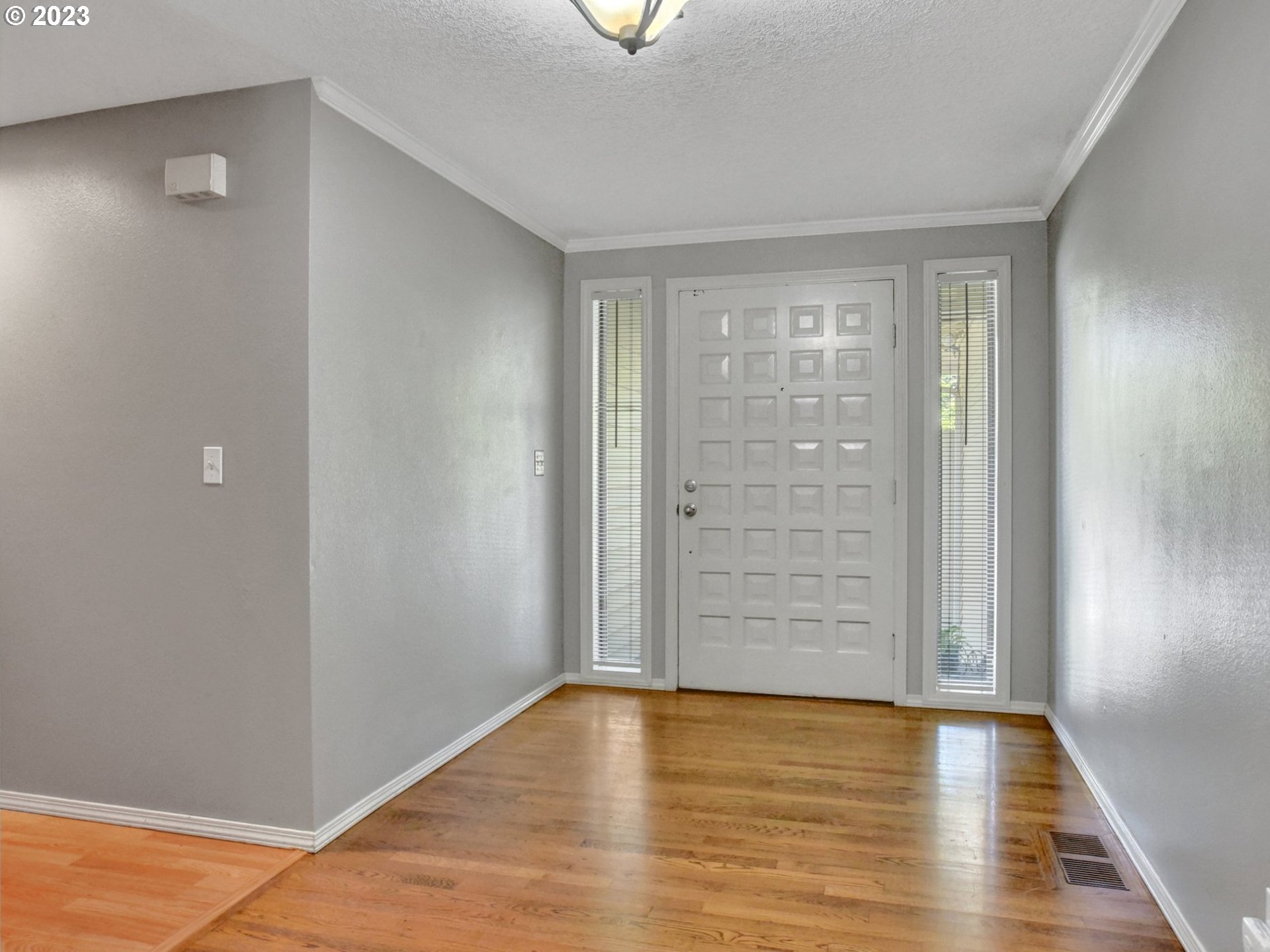 2050 Greentree Road Lake Oswego, OR 97034 - Photo 5 of 41 Gallery Image 5