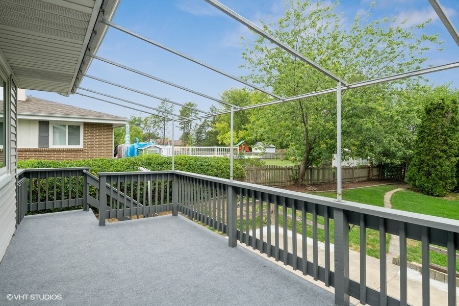 2316 Beck Road Lindenhurst, IL 60046 - Photo 14 of 22