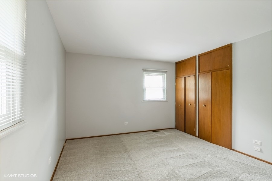 2316 Beck Road Lindenhurst, IL 60046 - Photo 9 of 22