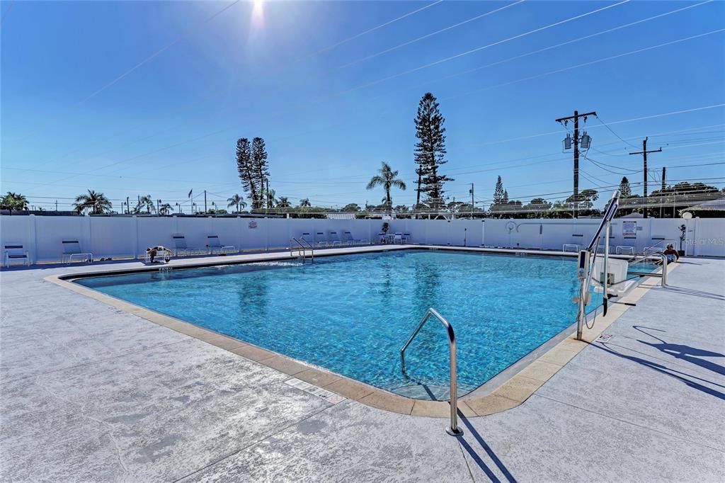 10315 Cortez Road West, Unit 61 Bradenton, FL 34210 - Photo 39 of 46 a view of a terrace with