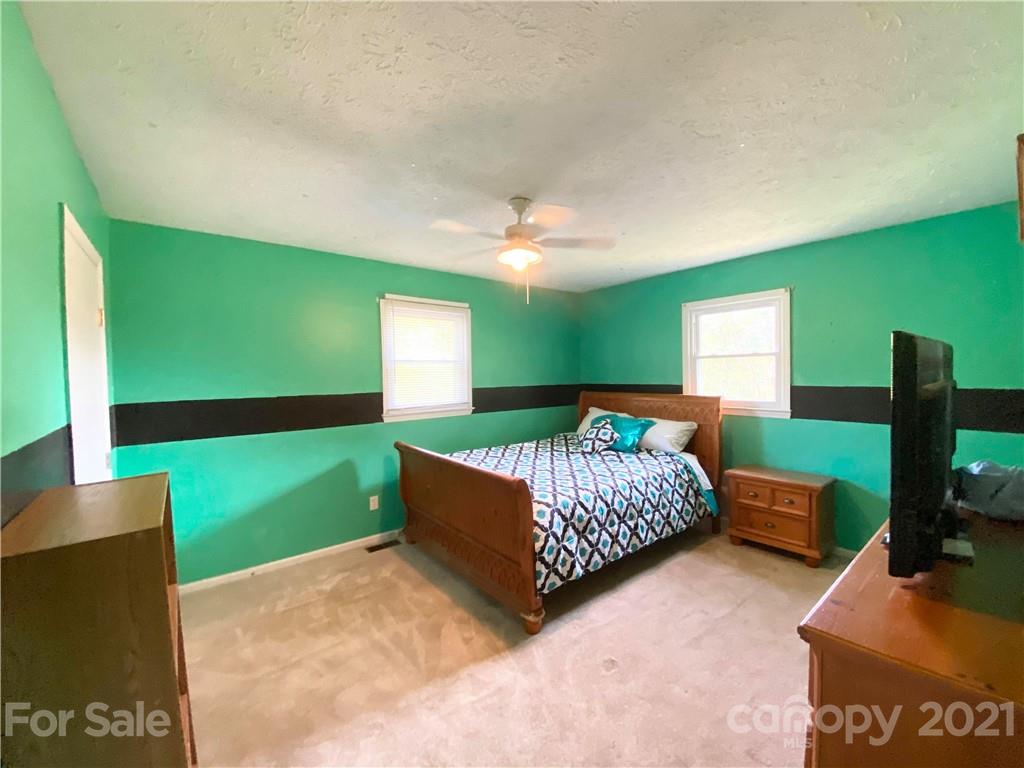 2226 Olde Well Road Hudson, NC 28638 - Photo 11 of 20 Gallery Image 11