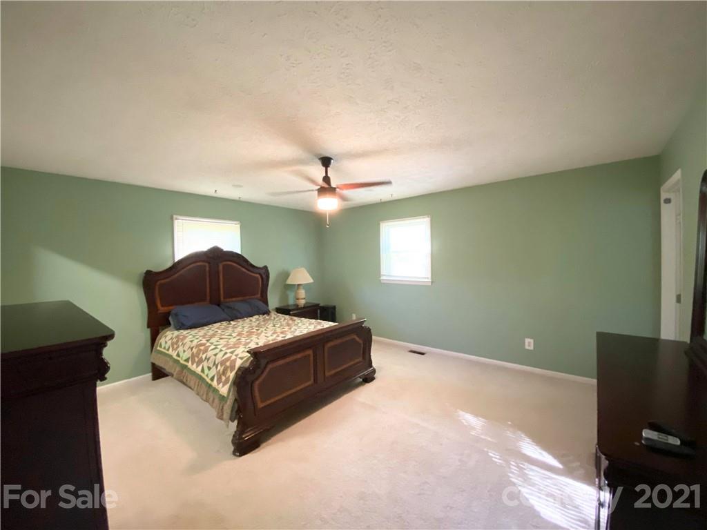 2226 Olde Well Road Hudson, NC 28638 - Photo 8 of 20 Gallery Image 8