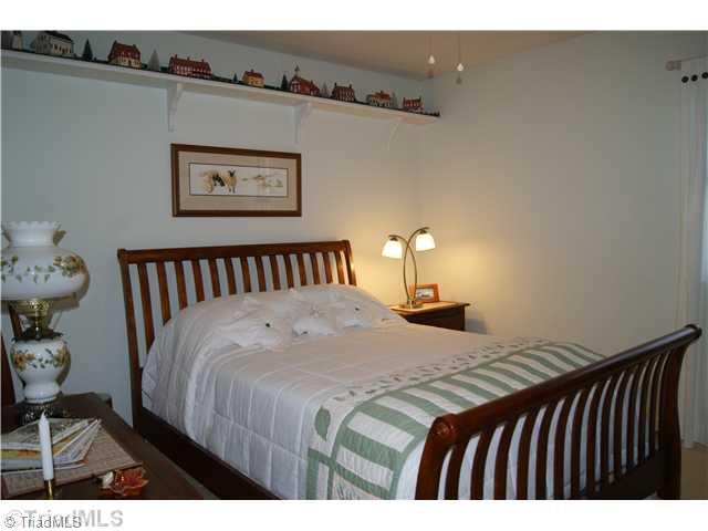 3515 Court Road Winston-Salem, NC 27106 - Photo 11 of 16 2nd Bedroom.