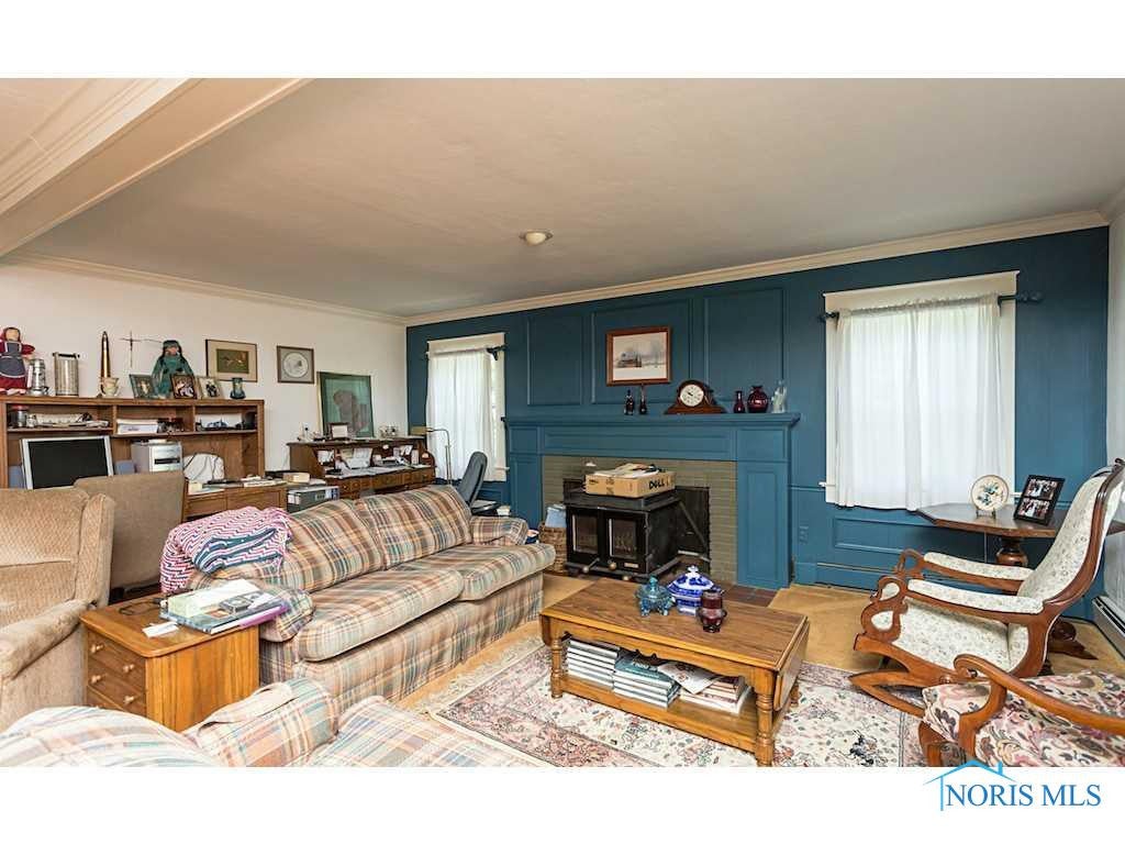 5402 Jerome Road Waterville, OH 43566 - Photo 6 of 20 Living Room.
