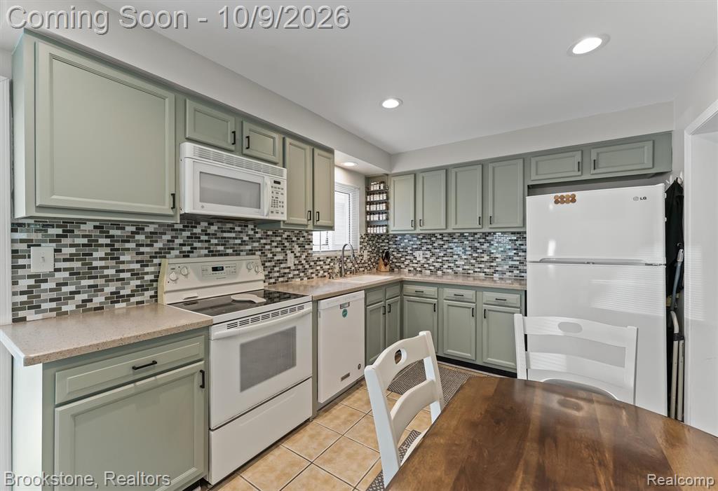 4895 Clarkston Road Clarkston, MI 48348 - Photo 6 of 20 Gallery Image 6