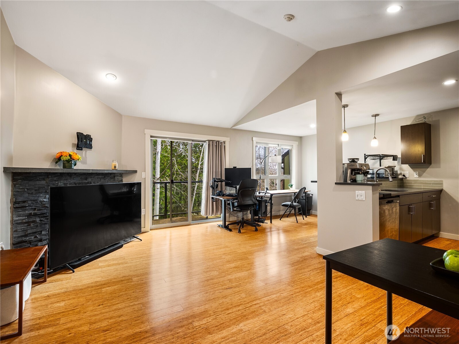 8125 Willows Road, Unit B302 Redmond, WA 98052 - Photo 11 of 28