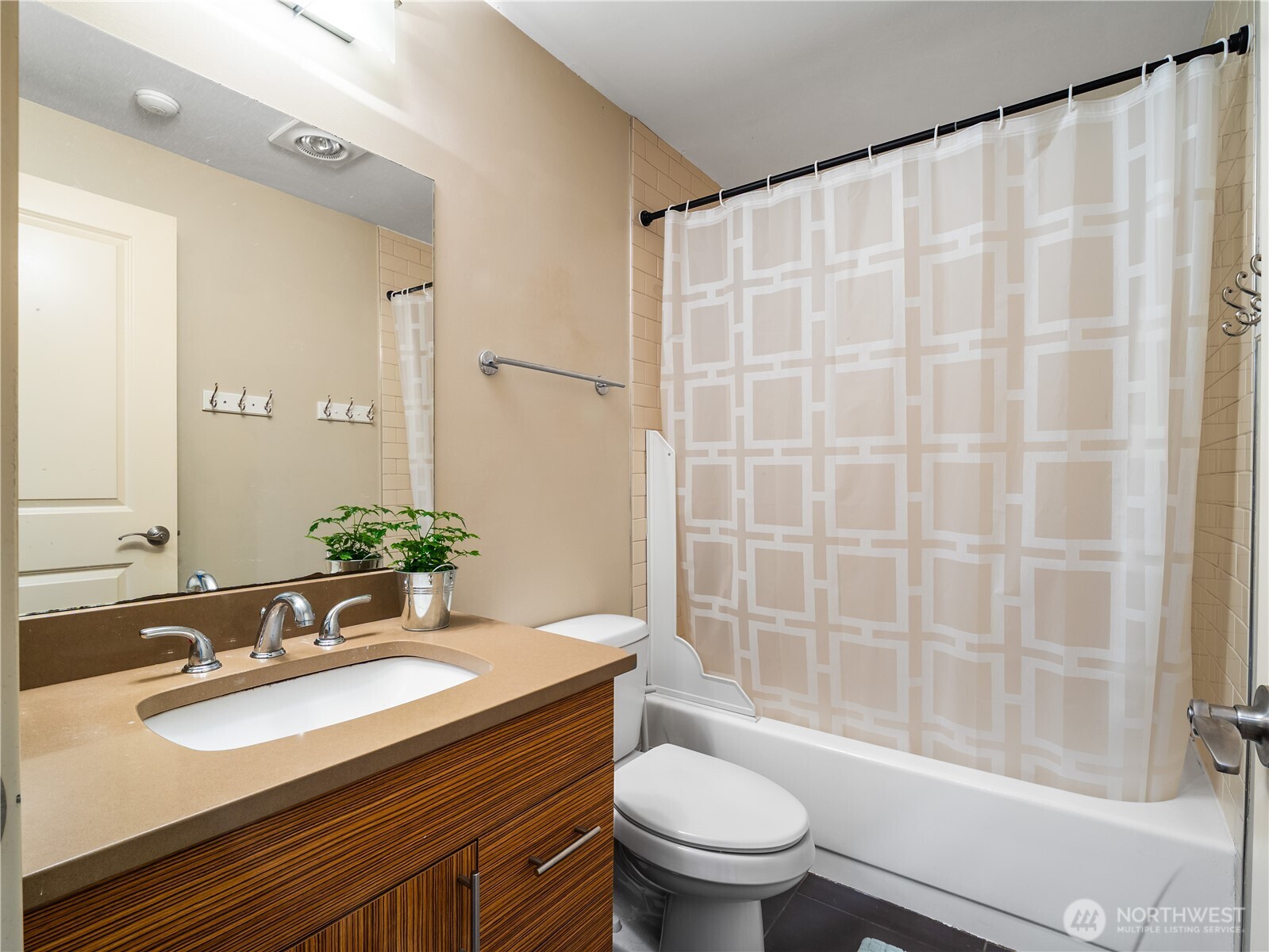 8125 Willows Road, Unit B302 Redmond, WA 98052 - Photo 18 of 28