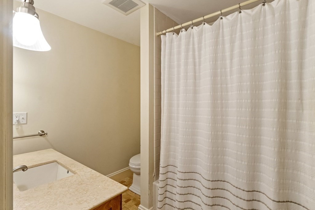 20 Dean Road Wellesley, MA 02481 - Photo 24 of 40