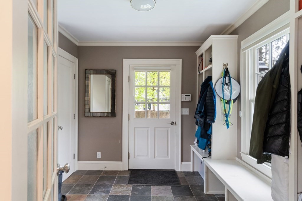 20 Dean Road Wellesley, MA 02481 - Photo 10 of 40