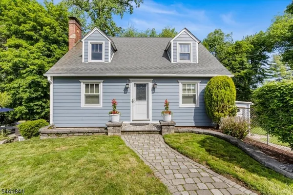 $445,000 | 231 Sussex Avenue, Newton, NJ 07860