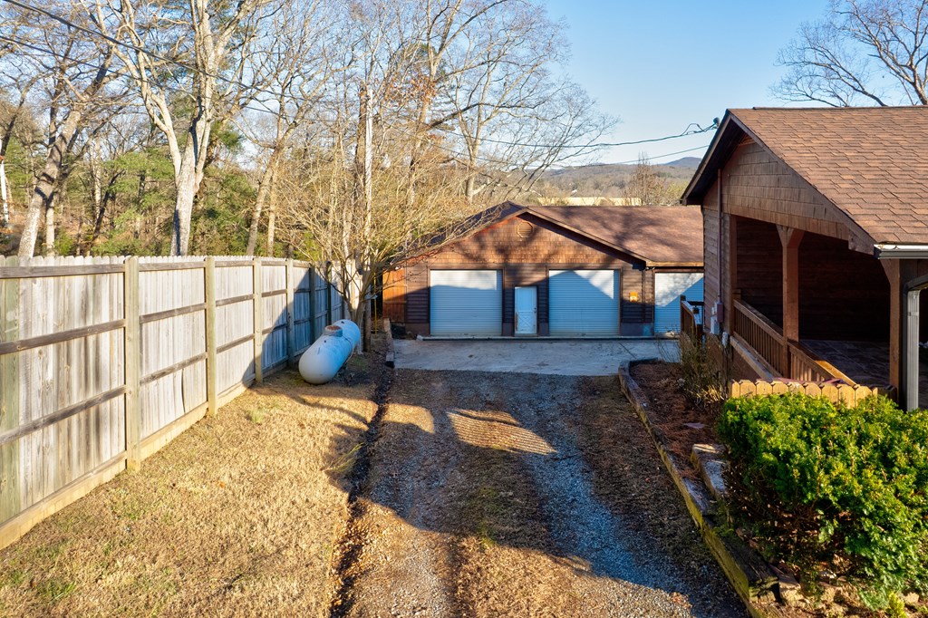716 Lakeview Circle Morganton, GA 30560 - Photo 15 of 52