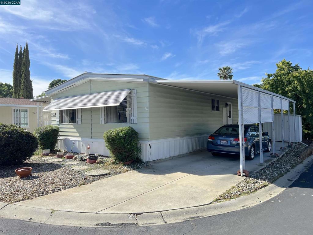 201 Queens Way Pittsburg, CA 94565 - Photo 1 of 1