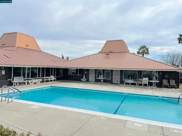 $49,000 | 201 Queens Way, Pittsburg, CA 94565