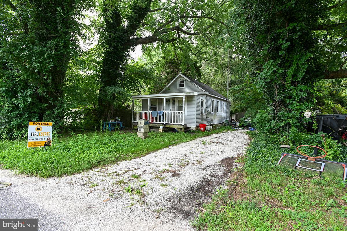 8 Middle Street Heislerville, NJ 08324 - Photo 3 of 4