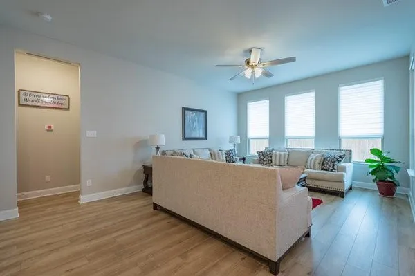 $3,150 | 2253 Burning Bush Lane, Waxahachie, TX 75167